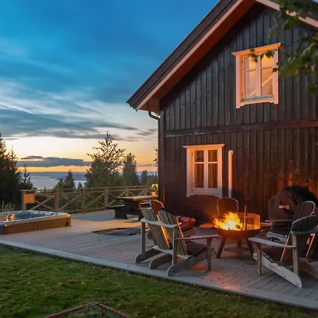 Σπίτι διακοπών Villa Heidi: Jacuzzi - Badstue Mjosa-Utsikt Ulven (Stange)